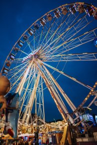 Riesenrad Riesenrad in Abendstimmung auf dem Lukasmarkt