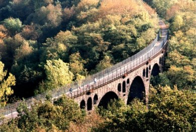 Altes Viadukt auf dem Maifeld-Radweg