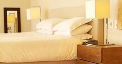 Bett in einem Doppelzimmer