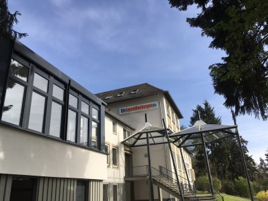 Außenansicht der Vulkanpark Jugendherberge in Mayen