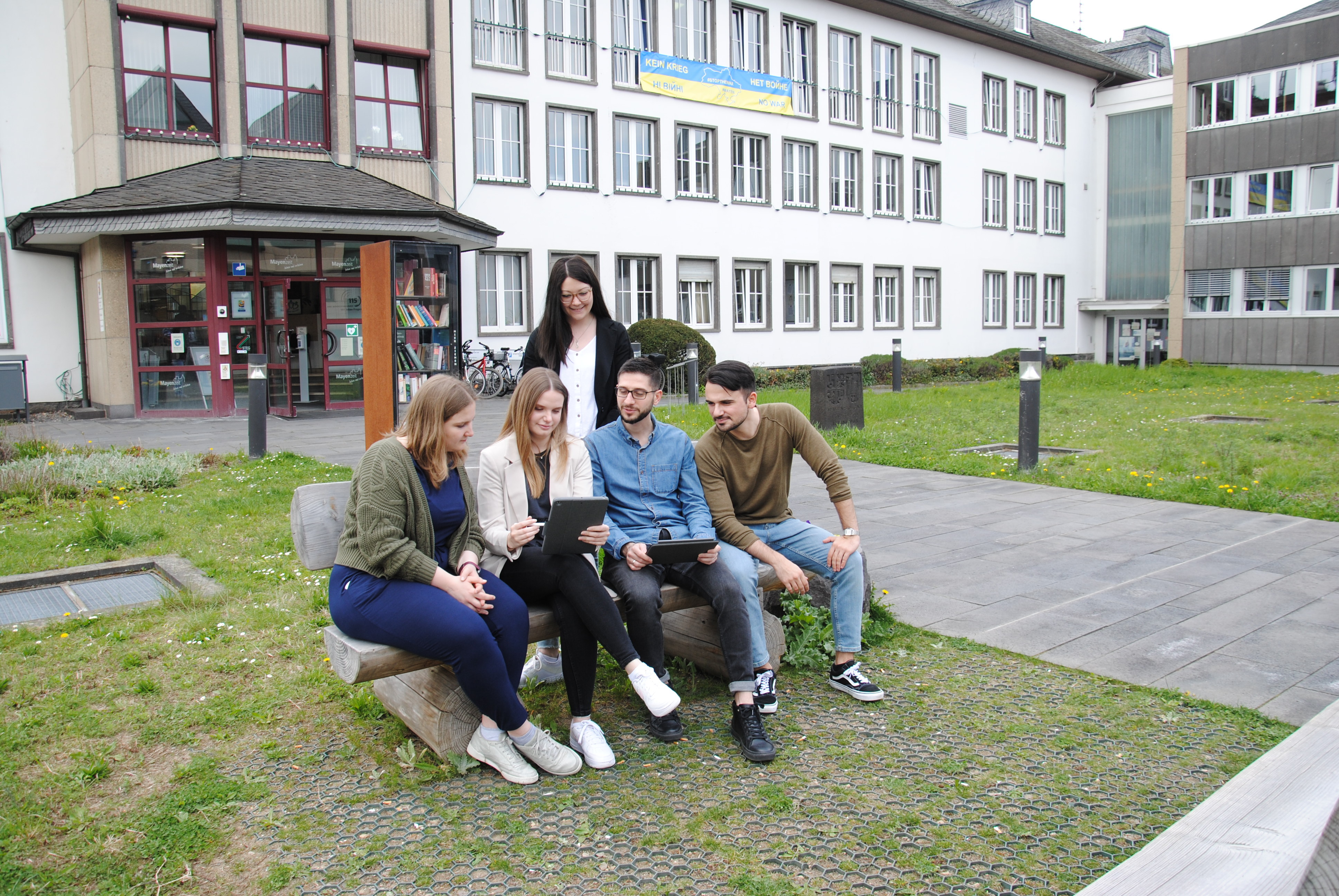 Tisch, Konferenztisch