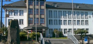 Eingang Rathaus Eingang des Rathauses Maye