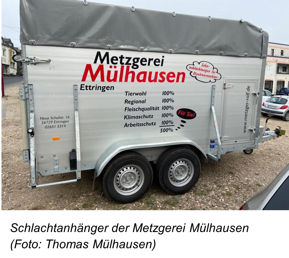Autoanhänger mit Werbeaufschrift der Metzgerei Mülhausen 