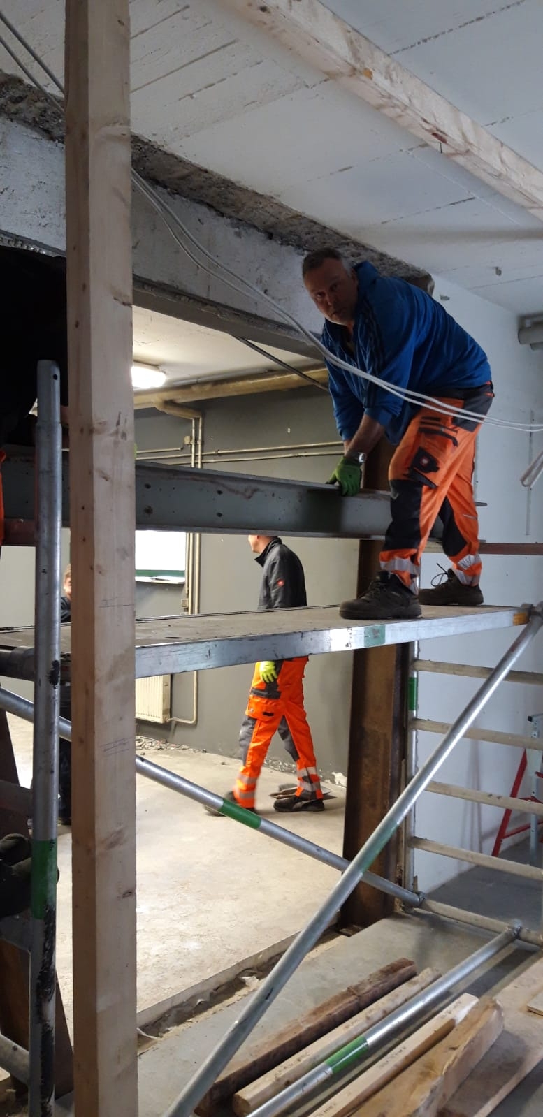 Mitarbeiter bei den Arbeiten am neuen Standort des Betriebshofes