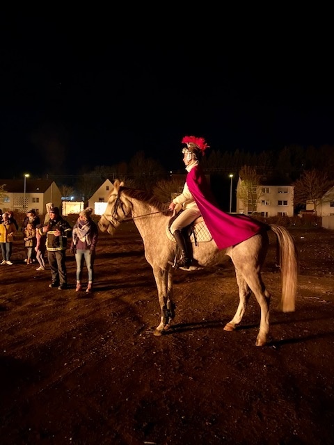 St. Martin auf einem weißen Pferd