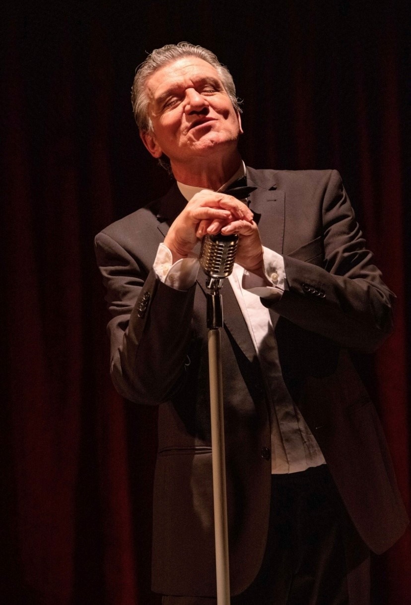 Michael Ophelders als Frank Sinatra