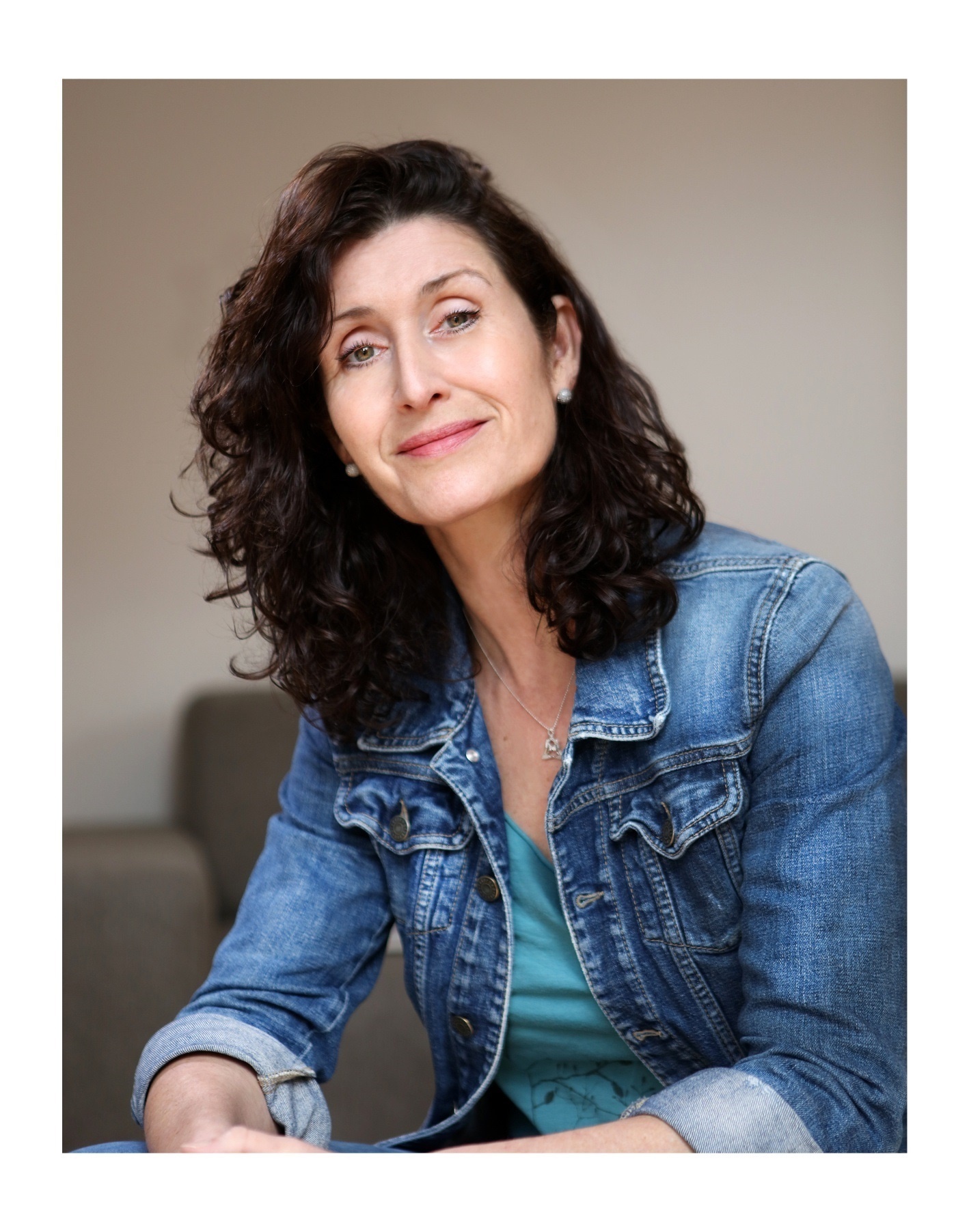 Porträt von Sabine Brandauer