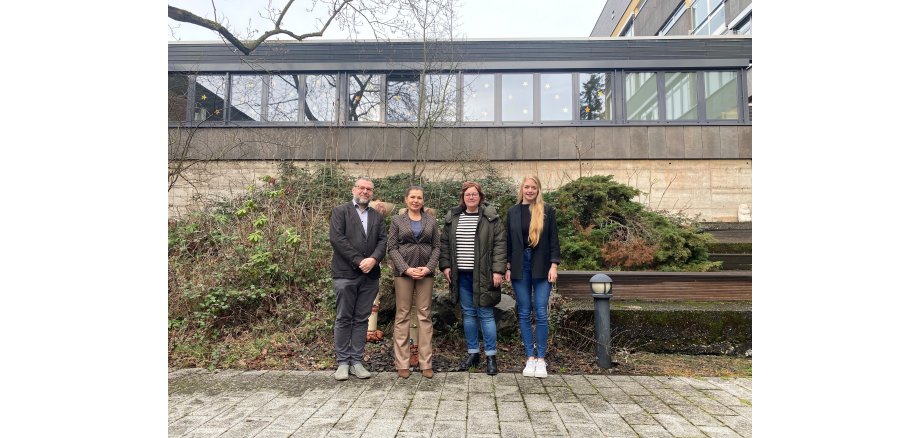 Michael Sexauer (Schulleitung), Dr. Petra Rösgen (Psychologin), Sandra Dietrich- Fuchs (Bereichsleitung Jugendamt), Jana Theisen (Schulsozialarbeit)