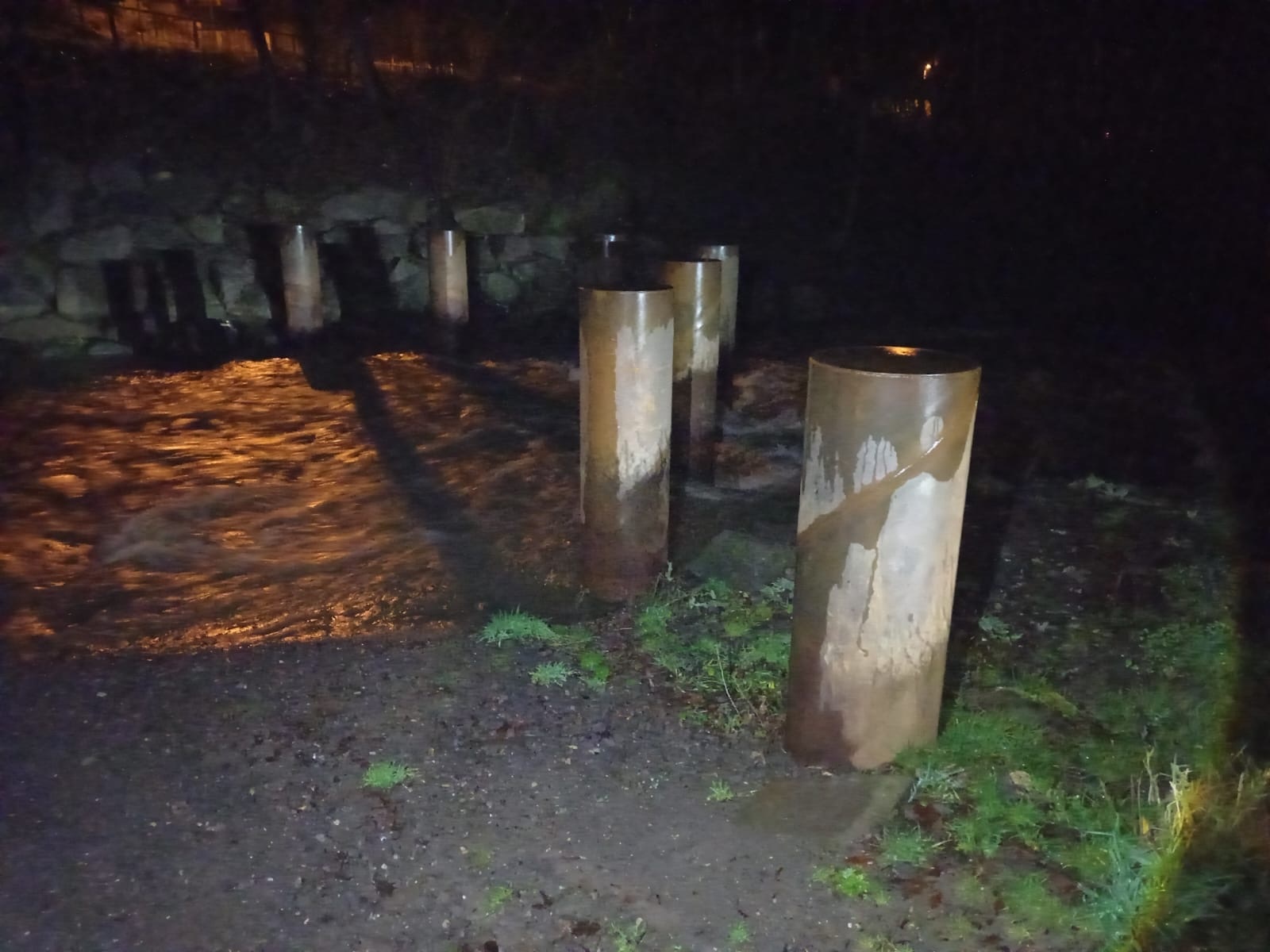 Treibgutrechen in der Dunkelheit