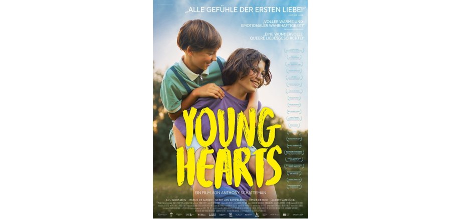 Plakat zum Film „YOUNG HEARTS“
