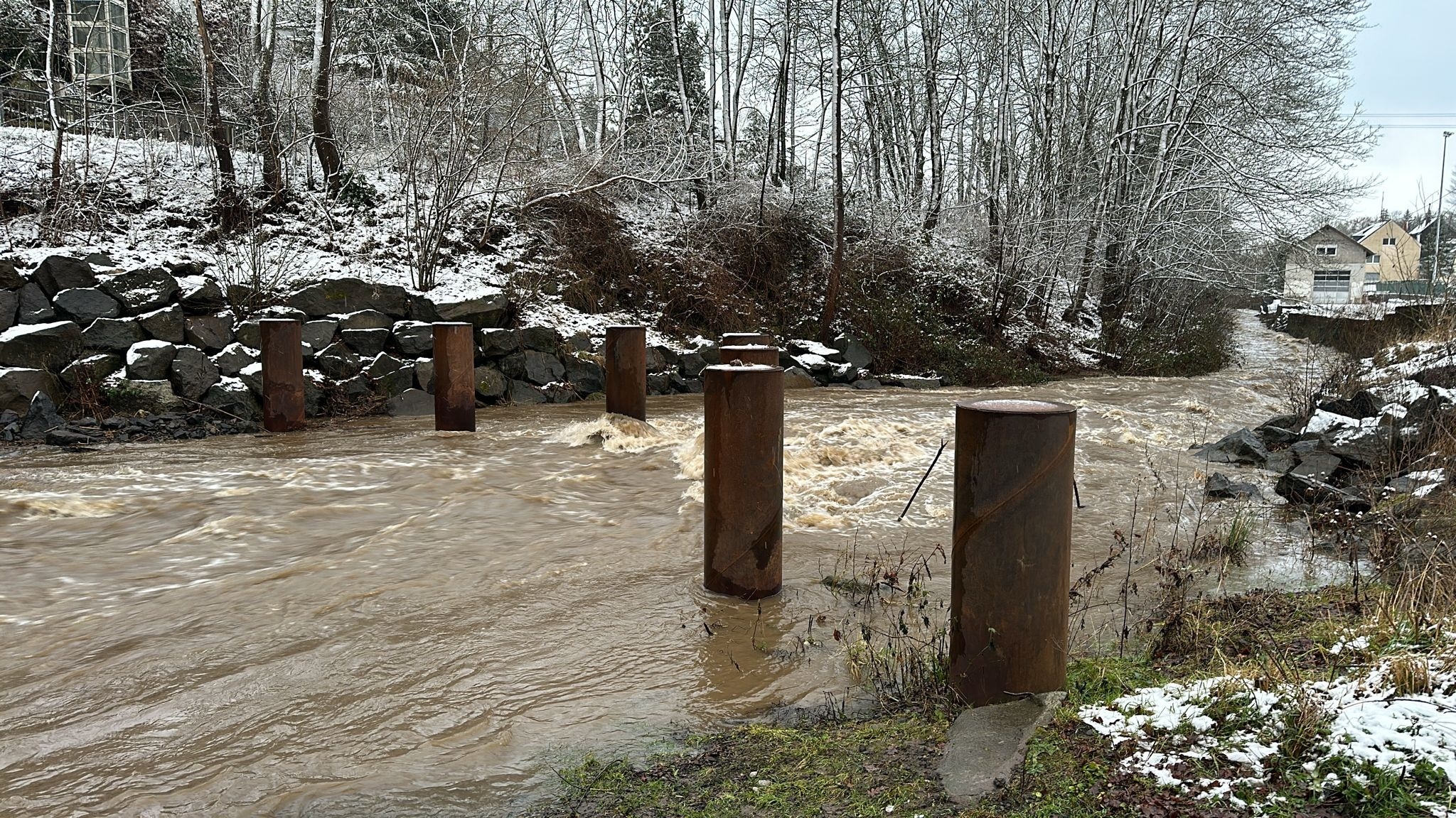 Die Nette im Bereich der Sagnesmühle –Treibgutrechen