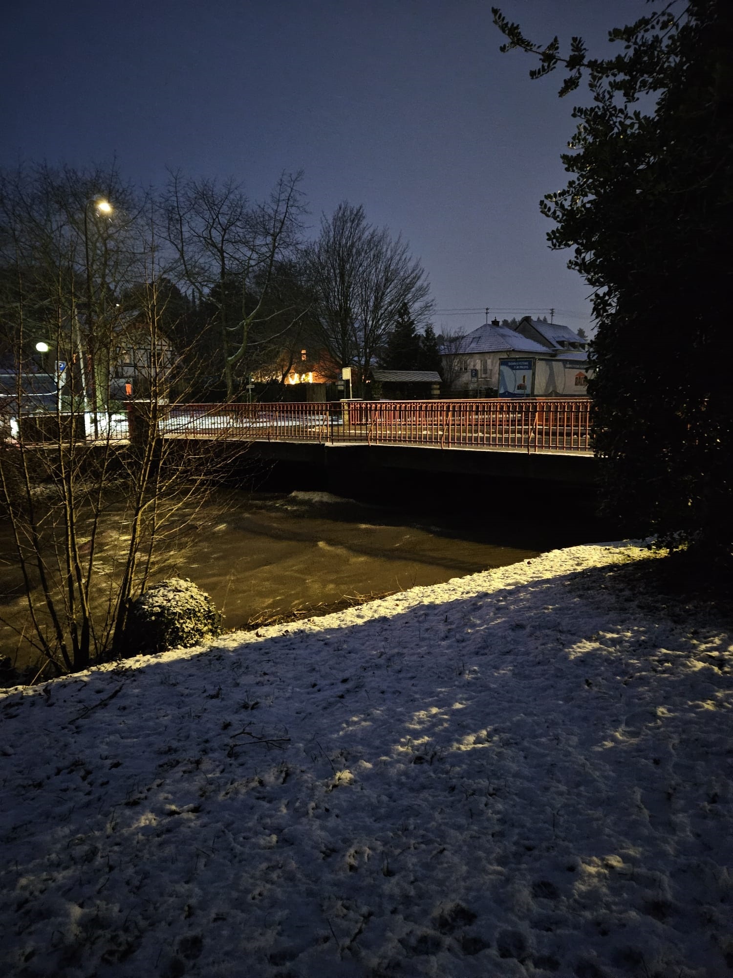 Die Nette im Bereich der Bürresheimer Straße am Morgen des 10. Januar