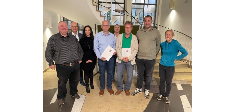 v.l.n.r.: Wolfgang Goeken, Oberbürgermeister Dirk Meid, Jasmin Alter, Sierk Stern, Frank Reicherts, Norbert May, Sascha Reiff und Ina Rüber-Teke 