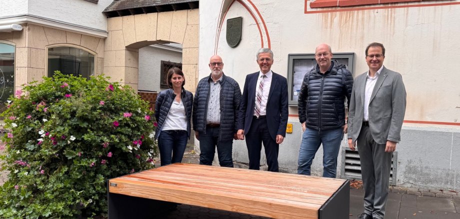 5 Personen in der Innenstadt