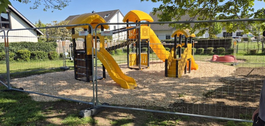 Klettergerüst auf Spielplatz