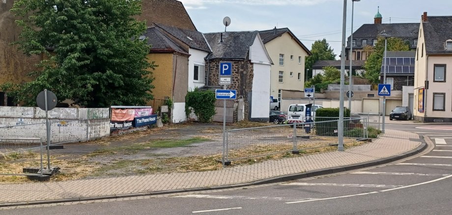 Der Parkplatz biete ab dem 1. August weitere Parkmöglichkeiten Parkplatz