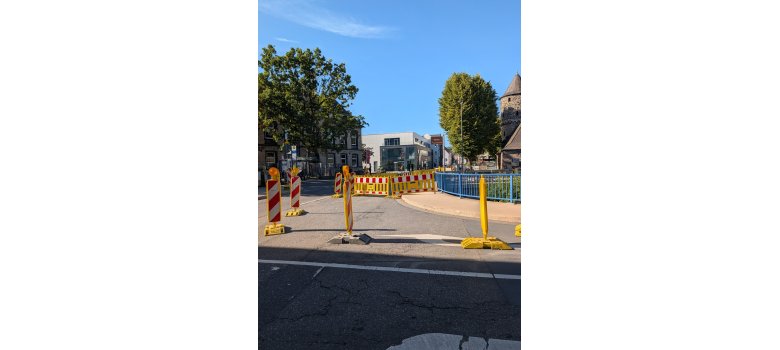 Die Sperrung der St.-Veit-Straße wird aufgehoben Sperrung in der St. Veit-Straße