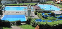 Blick auf das Freibad in Mayen