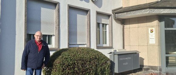 Stadtführer Jürgen Caspary für dem Rathaus