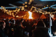Menschenansammlungen am St. Martinsfeuer